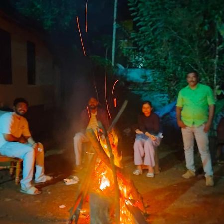 Riya Home Stay Munnar Anaviratty Ngoại thất bức ảnh