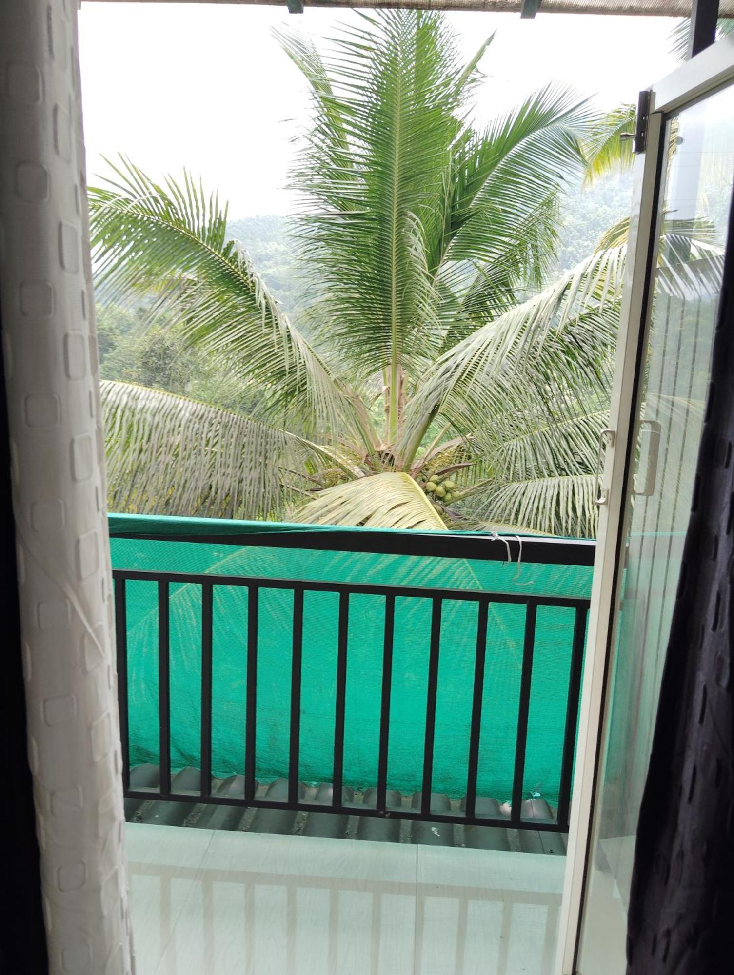 Riya Home Stay Munnar Anaviratty Ngoại thất bức ảnh